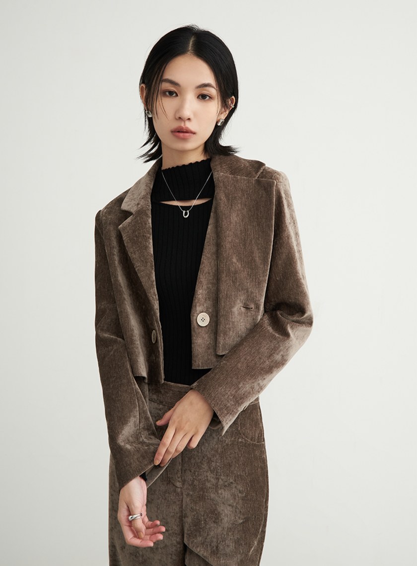 可拆領絨面短版西裝外套